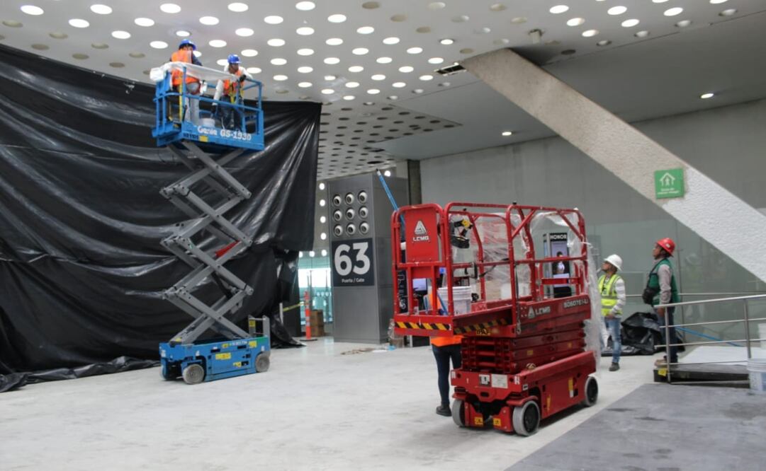 Los trabajos incluyen la sustitución de pisos, limpieza de muros y pintura, plafones y luminaria nuevas, entre otros. Foto: Cortesía del AICM