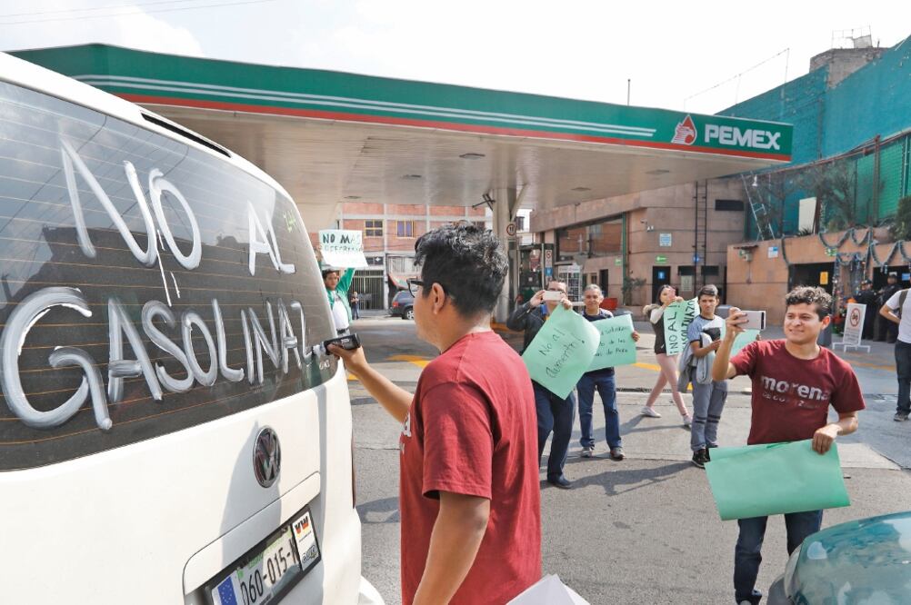 Gasolinazo y Trump, en Los Pinos