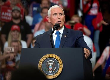 Pence destaca envío de 15 mil militares a la frontera; México hace más que demócratas, dice