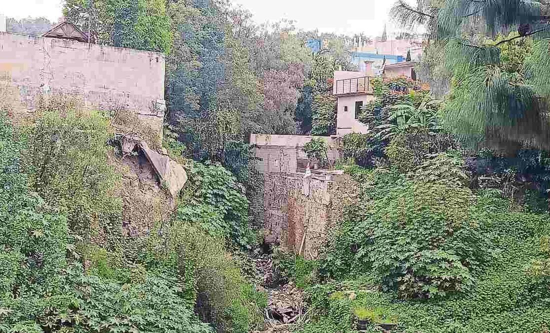 Algunas personas invadieron el cauce natural del canal y construyeron viviendas sin autorización, explicó el director de Protección Civil. Foto: Gisela González Granados / EL UNIVERSAL