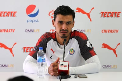 Los motivos por los que Alanís no entra en planes de Chivas