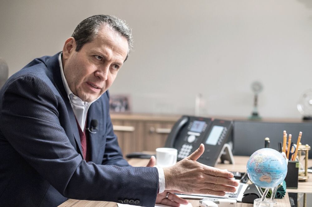 El ex gobernador mexiquense asumió la presidencia del Revolucionario Institucional capitalino tras la salida de Mariana Moguel Robles (ARCHIVO EL UNIVERSAL)