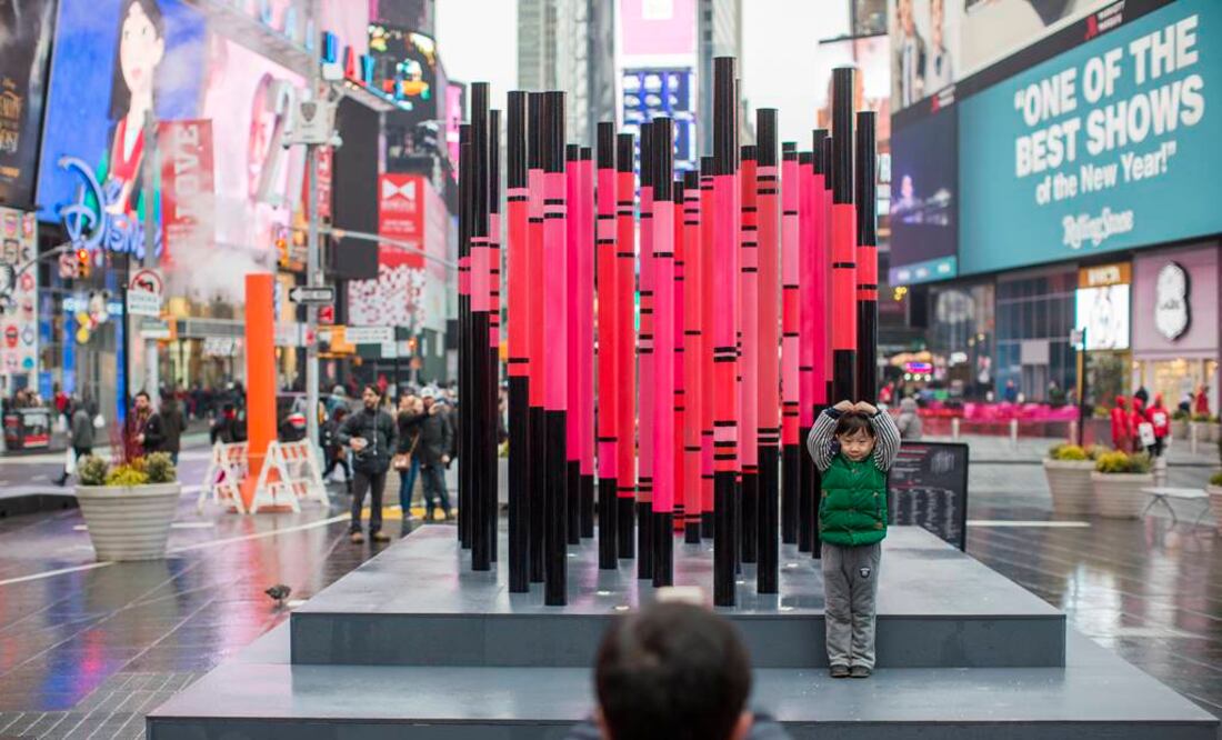 San Valentín llega a NY y rinde tributo a los migrantes