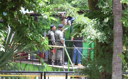 Empleado muere prensado en teleférico de zoológico en Mérida