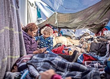 Gobierno de EU “pierde” a casi mil 500 menores migrantes