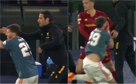 VIDEO: Santiago Giménez recibe golpe en la cara por parte de un auxiliar de Mourinho