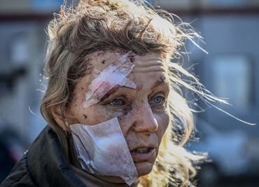 Cómo saber si lo que estás viendo sobre el conflicto en Ucrania es real o son "fake news"