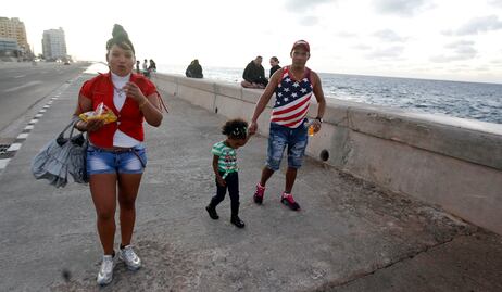 Cuba aceptará a cubanos devueltos por EU tras cambio en política migratoria