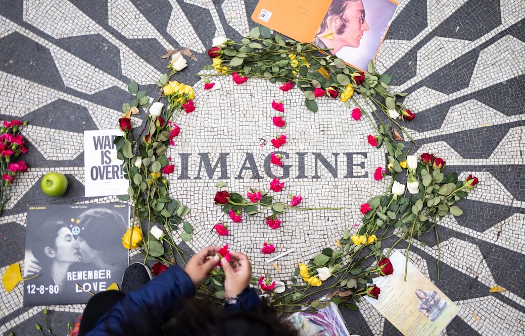 Memorial de John Lennon en Central Park. Foto: EFE / Justin Lane 