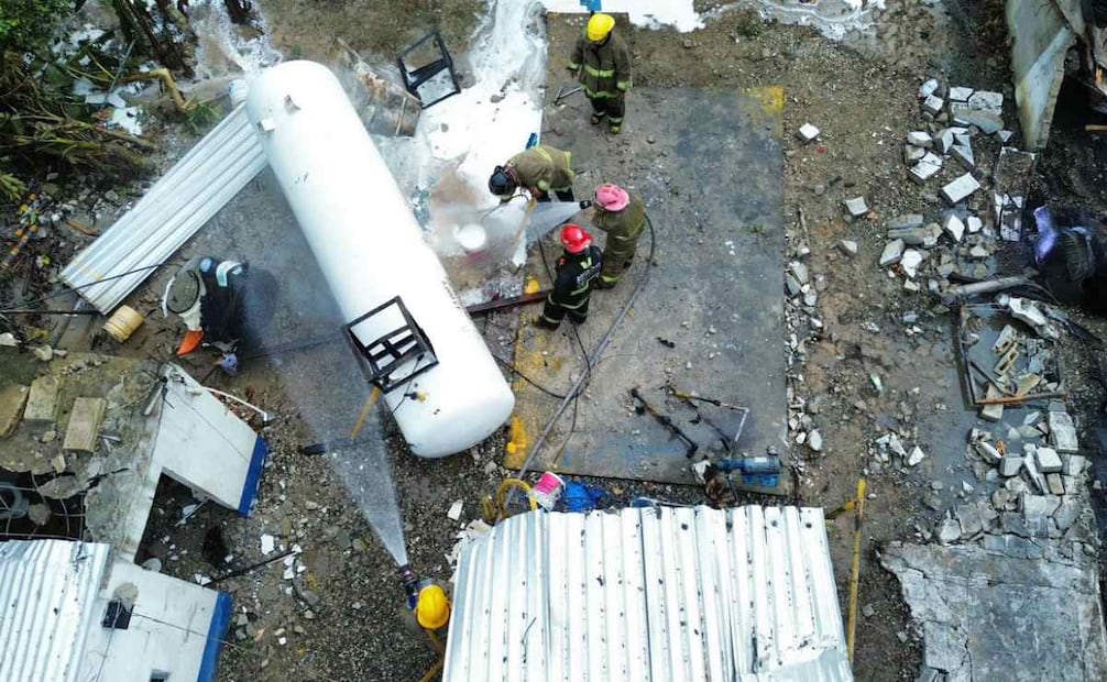 Explosión en gasera de Tabasco; deja 14 vehículos dañados y dos lesionados (18/01/2026). Foto: Luma López / EL UNIVERSAL