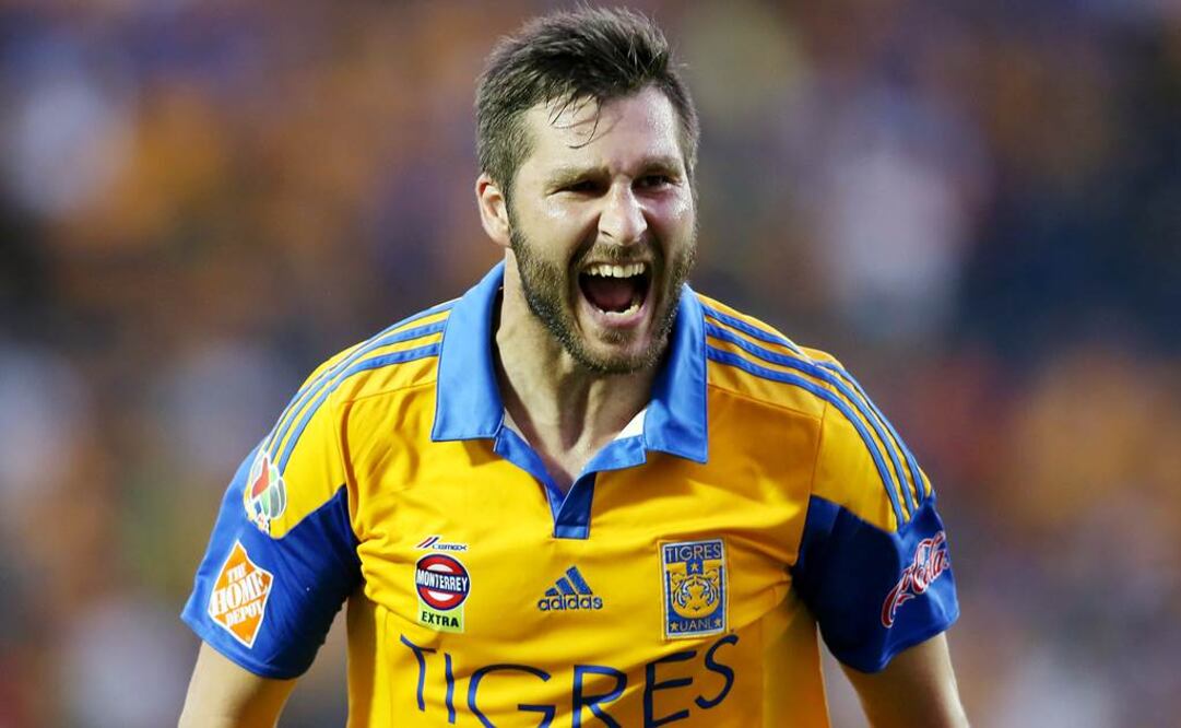 Andre-Pierre Gignac celebra uno de su tres goles. Imago 7