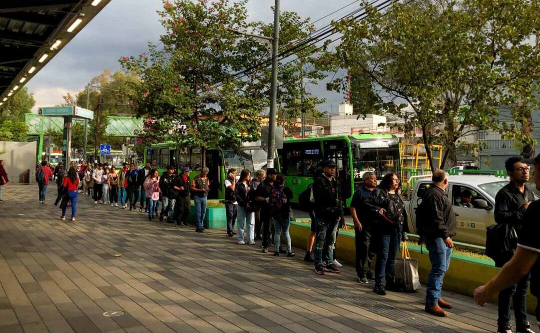Suspensión de L1 del Cablebús genera inconformidad en usuarios (28/07/2025). Foto: Diego Simón / EL UNIVERSAL