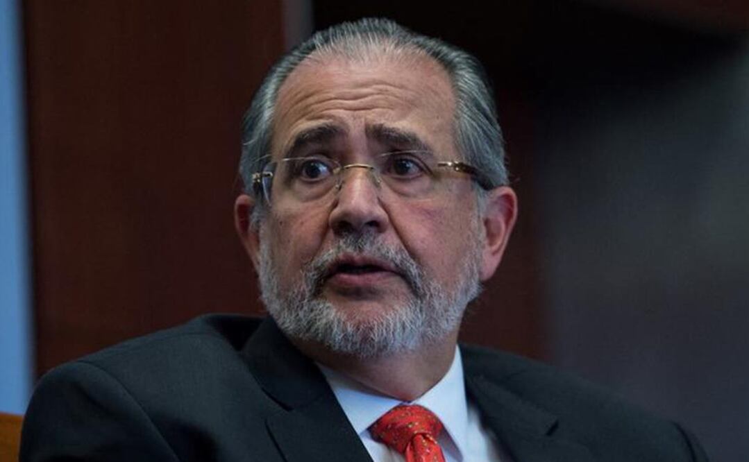 Miguel Henrique Otero, presidente editor de "El Nacional" de Venezuela, denuncia las irregularidades en el proceso judicial iniciado contra este medio independiente por parte del líder chavista Diosdado Cabello. Foto: Nicholas Kamm/ AFP