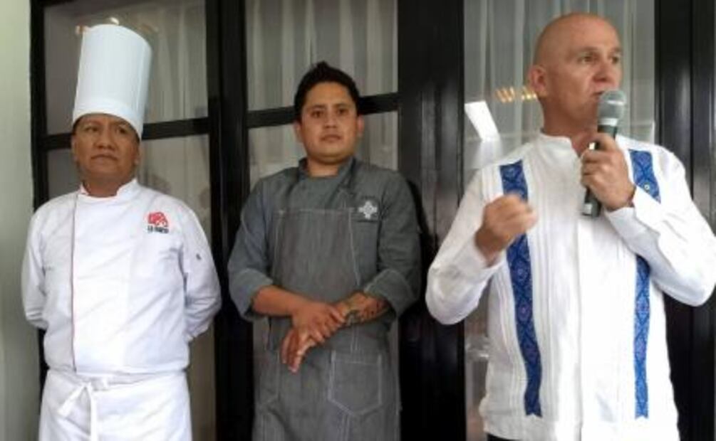 Hacen la fiesta poblana en el Tepozteco