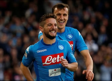 Napoli mantiene invicto y liderato