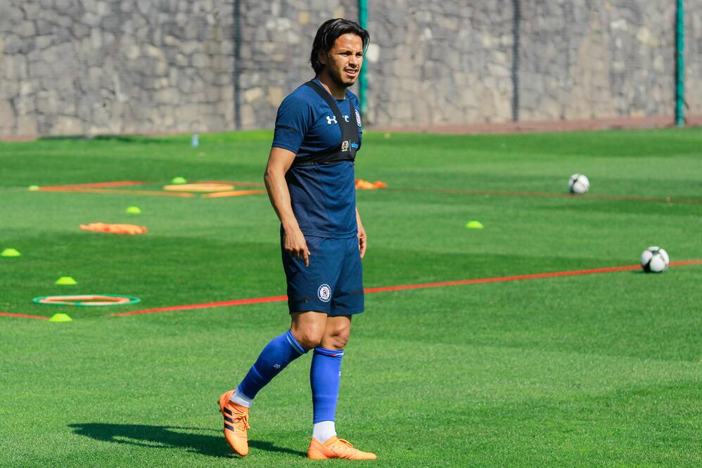 Gerardo Flores durante el entrenamiento del Cruz Azul en La Noria. FOTO/IMAGO7