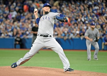 Yovani aplaca ofensiva ‘azul’