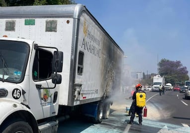 Se incendia camión en autopista México–Cuernavaca; no se reportan lesionados