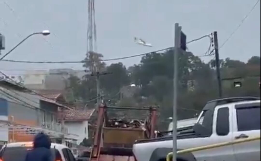De acuerdo con información inicial se trata de un avión de pasajeros bimotor con capacidad para 68 pasajeros. Foto: captura de pantalla