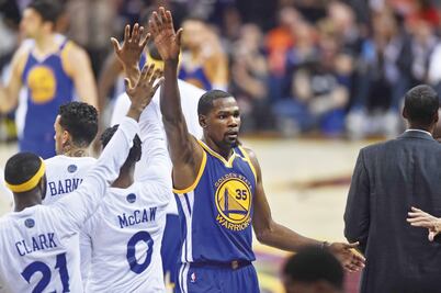 Warriors deja sin oxígeno a Cavs