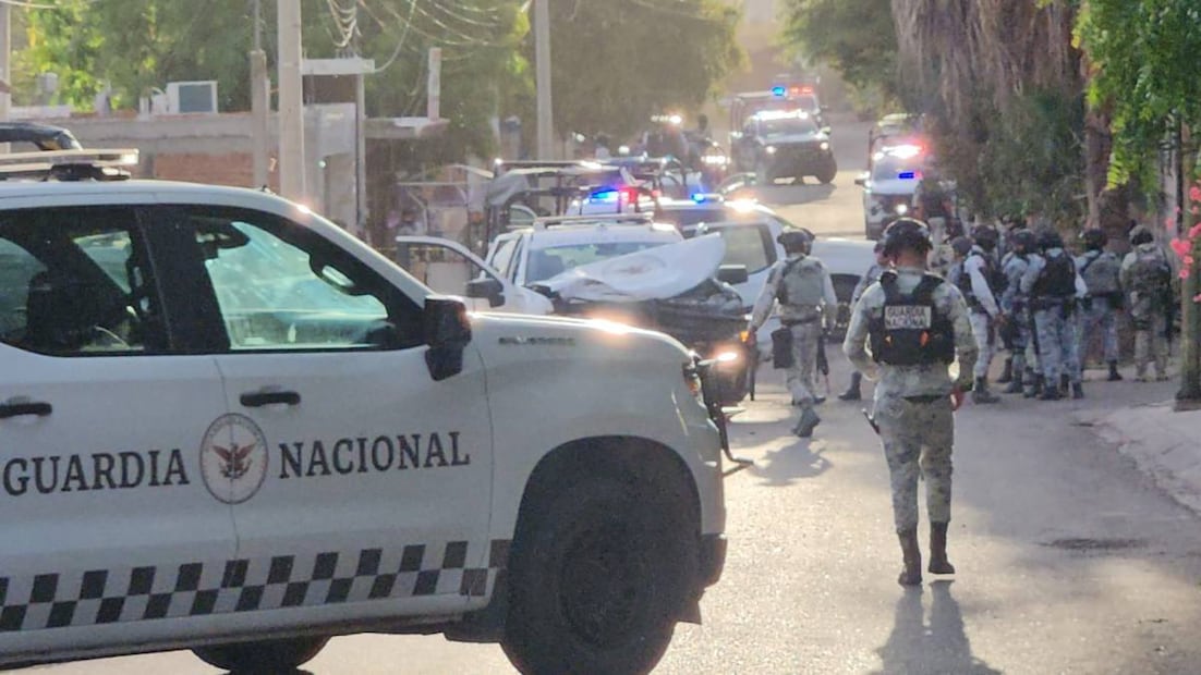 La persecución culminó en el fraccionamiento Albaterra, donde los elementos de la Guardia Nacional lograron bloquearlo y someterlo, luego de que se registró un choque entre dos patrullas. | Foto: Especial.