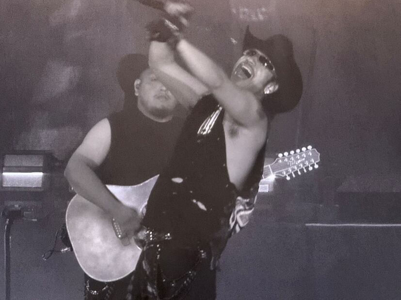 Jesús Ortíz cantó más de 50 canciones en el Estadio GNP. Foto: César Olivares/ EL UNIVERSAL