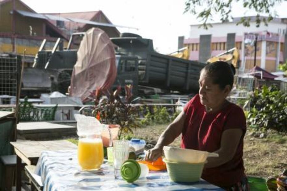 Se reactivan primeros comercios tras terremoto en Juchitán