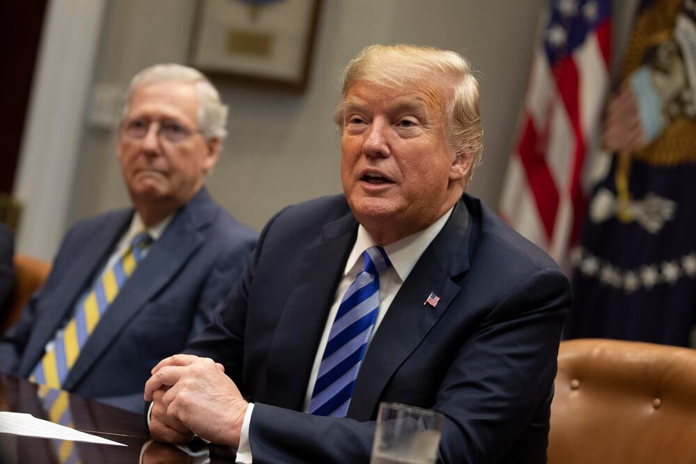 FOTO: Presidente de Estados Unidos, Donald Trump en reunión con miembros de la bancada republicana (EFE)
