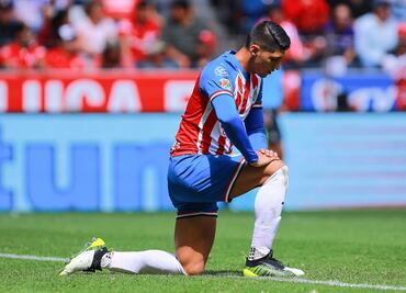 Alan Pulido, a la lista de transferibles en Chivas