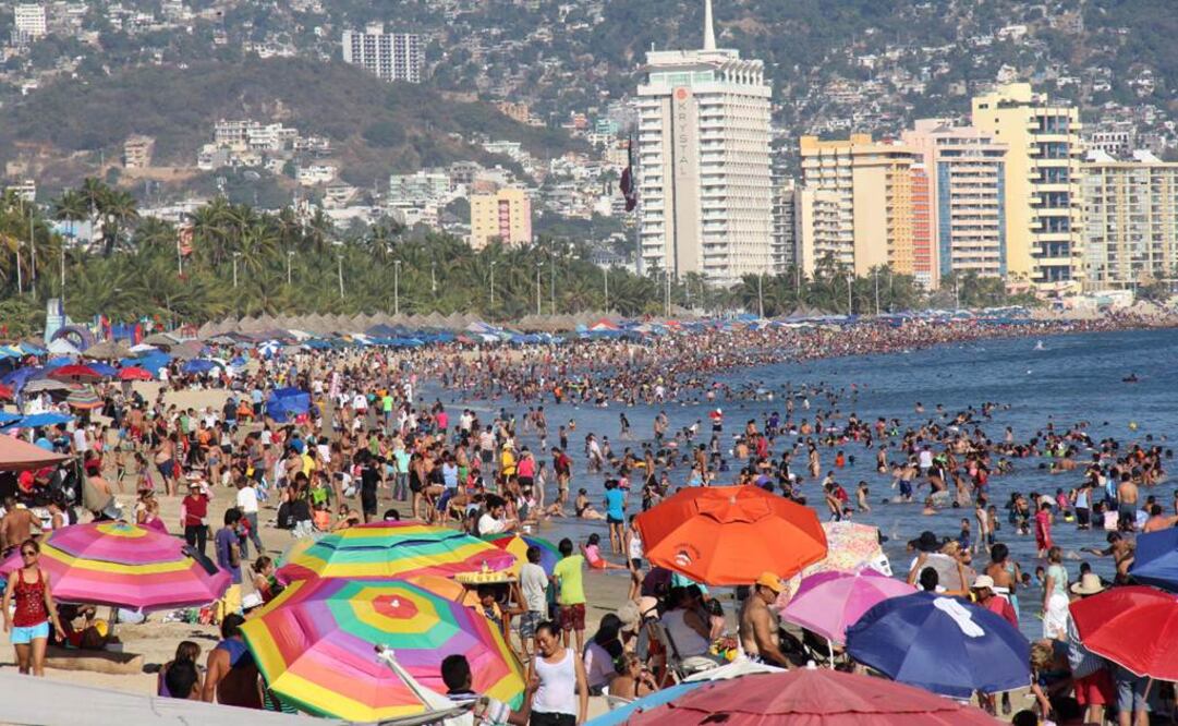 Para garantizar el uso y aprovechamiento sustentable de playas, se efectuará la vigilancia del cumplimiento de las normativas dictadas por Semarnat. Foto: EFE/Archivo