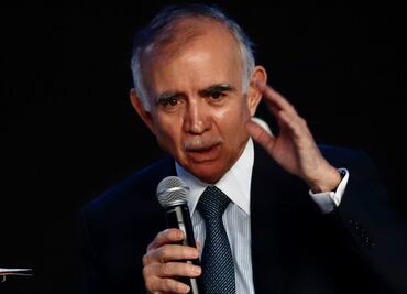 Analizamos la medicina a suministrar para "empujar" a sectores: Alfonso Romo