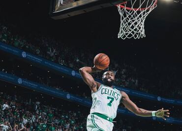 Los Celtics están a la venta dos semanas después de ser campeones de la NBA