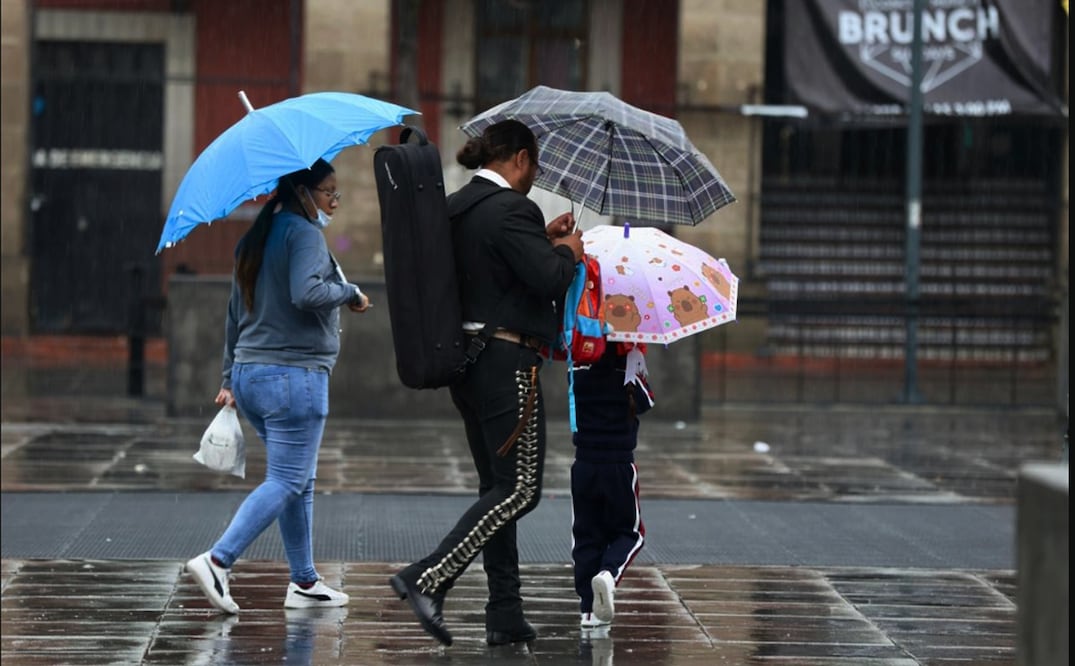 Fuertes lluvias se registraron en la Ciudad de México, el lunes 16 de junio de 2025. Foto: Valente Rosas/EL UNIVERSAL