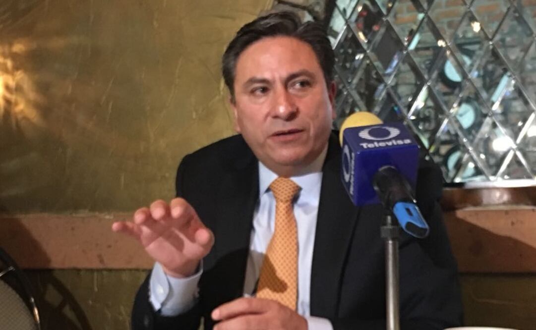 El consejero presidente del IECM, Mario Velázquez, explicó que el Instituto Nacional Electoral (INE) elaborará el conteo rápido, pero el órgano local a su cargo revelará los datos obtenidos (Foto: Gerardo Suárez / EL UNIVERSAL)