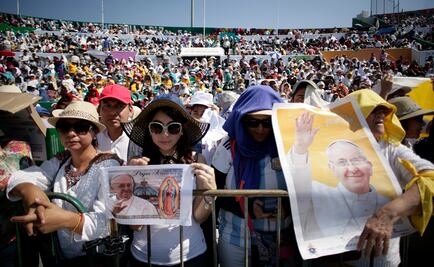 Asisten 100 mil a encuentro de Papa con las familias