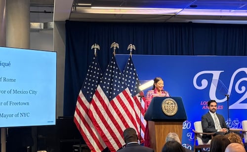 Brugada pide, desde Nueva York, construir ciudades de derechos; plantea invertir más en zonas con menos recursos