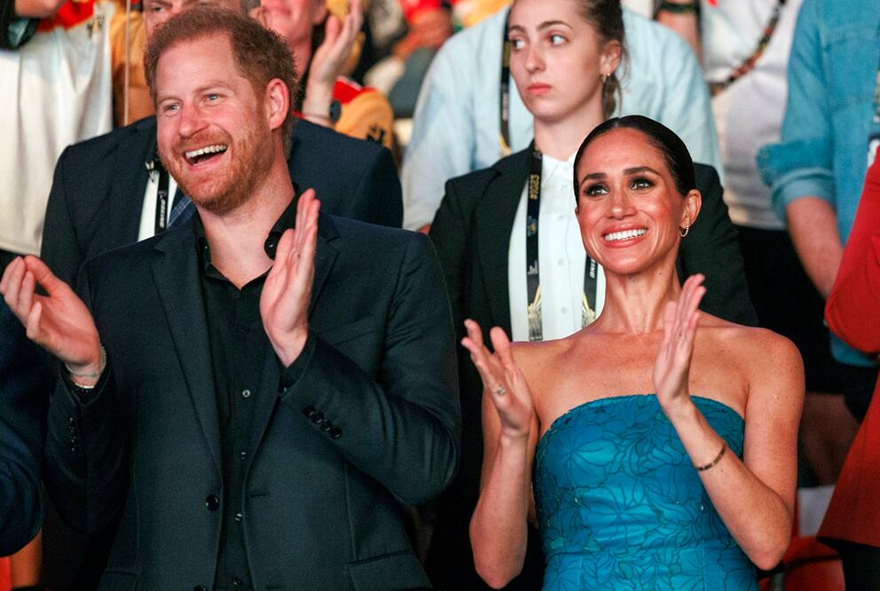 El príncipe Harry, duque de Sussex, y Meghan, duquesa de Sussex, asisten a la ceremonia de clausura de los Juegos Invictus, en Duesseldorf, Alemania, del 16 de septiembre de 2023. Foto: EFE