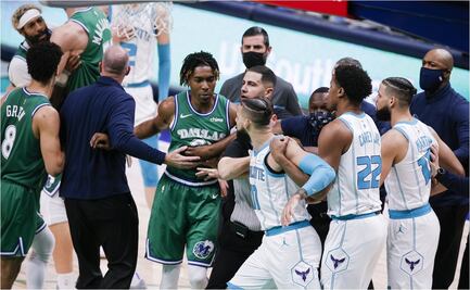 Así fue la pelea entre Hornets y Mavericks que dejó varias sanciones en la NBA
