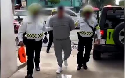 Detienen a motociclista en la GAM por no traer casco; le encuentran droga y un millón de pesos