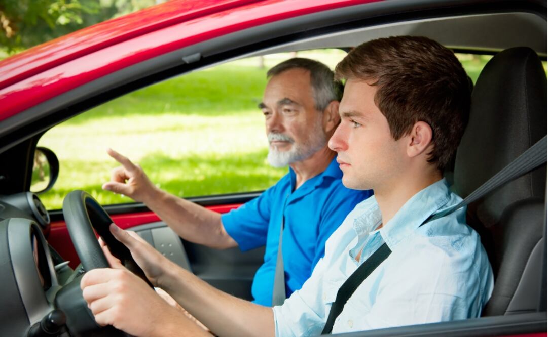 Cómo elegir la mejor escuela de manejo