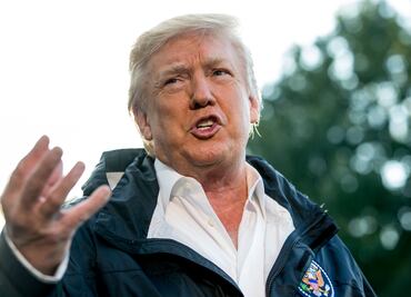 Trump dice que agresor de Las Vegas era un "loco"; evita hablar de control de armas