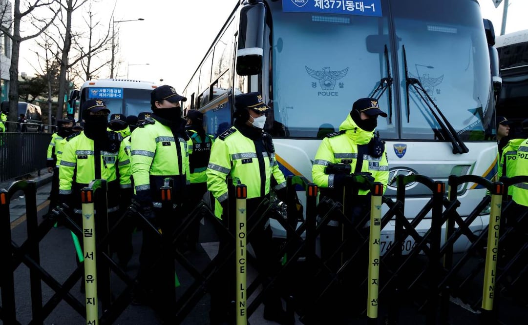 El presidente surcoreano, Yoon Suk-yeol, enfrenta un nuevo intento de arresto por parte de la Oficina para los Casos de Corrupción de Altos Funcionarios (CIO) debido a una investigación por su declaración de ley marcial el mes pasado. Imagen ilustrativa. (14/01/25) Foto: EFE