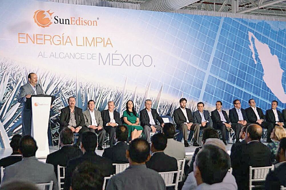 César Duarte atestiguó el inicio de operaciones de la planta SunEdison, fabricante de paneles solares. (ESPECIAL)