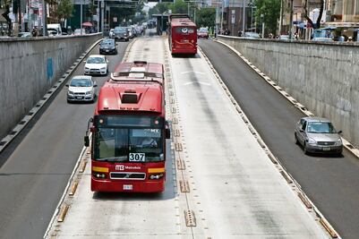 Suspenden servicio en cuatro estaciones del Metrobús L4
