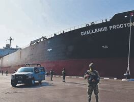 Tercer marino señalado de huachicol fiscal teme por su vida