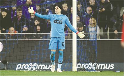 Guillermo Ochoa ya fue olvidado por el Standard de Lieja