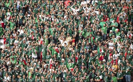 Femexfut espera multa por grito "Ehh pu..."