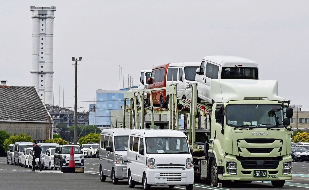 Por los aranceles, muchos consumidores de EU adelantaron sus compras de autos nuevos durante marzo y abril, explicaron analistas. Foto: Richard A. Brooks / AFP