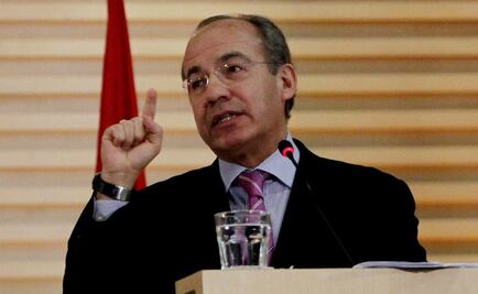 Zepeda registró en el INE un cambio estatutario que no existió, acusa Calderón