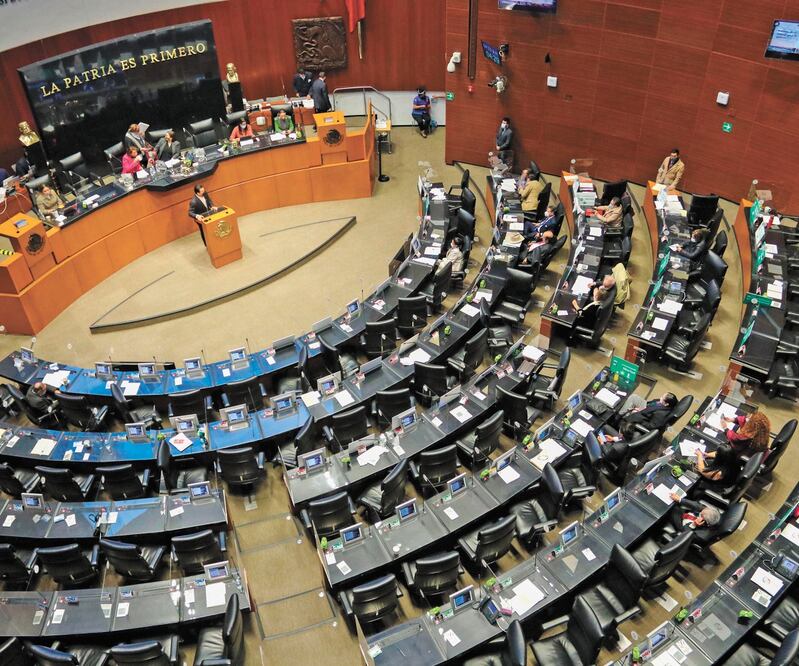 Los senadores y diputados de Morena cierran filas para tratar de impedir que el INE acote declaraciones del Mandatario federal. ARCHIVO EL UNIVERSAL